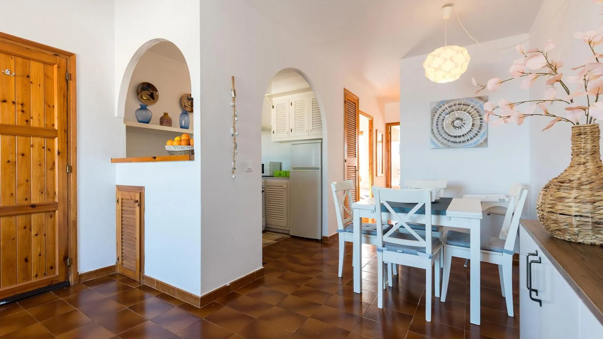 Apartment Apartamento Letitia Arenal d'en Castell Spain