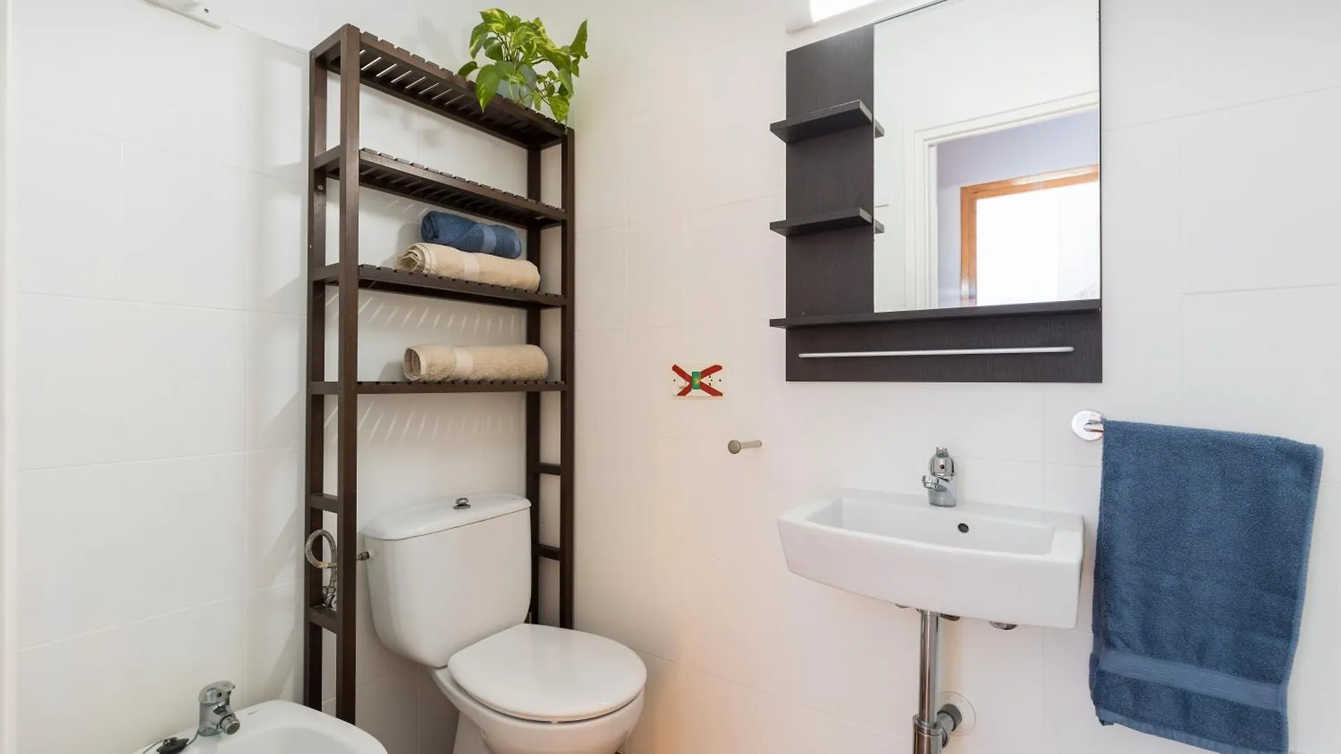 Apartamento Letitia Arenal d'en Castell Apartment